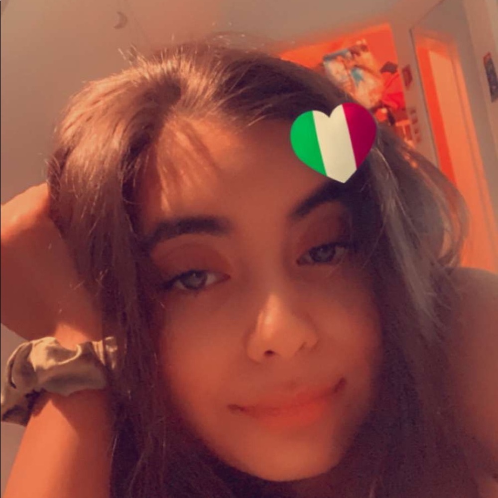 Meet your Posher, Annabella